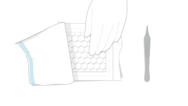 Biatain Fiber är lätt att applicera och ta bort