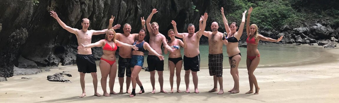 Hela familjen i Thailand