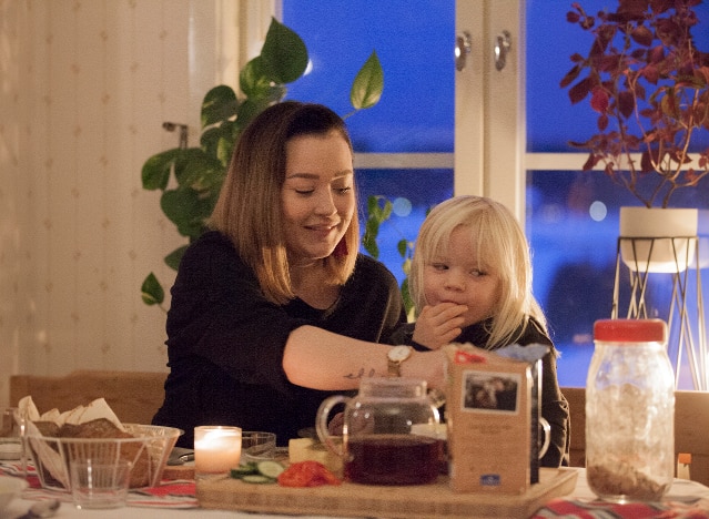 Stina Hägglund med dottern Elle